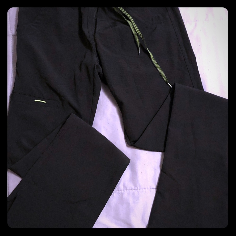 Med Couture Air XS Black scrub pants